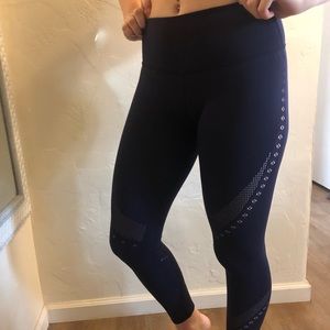 Lululemon 7/8 length mid-ride legging